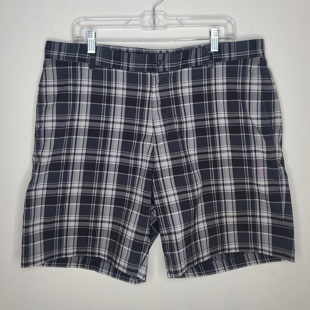 Slazenger black grey plaid flat front golf athletic shorts - 38